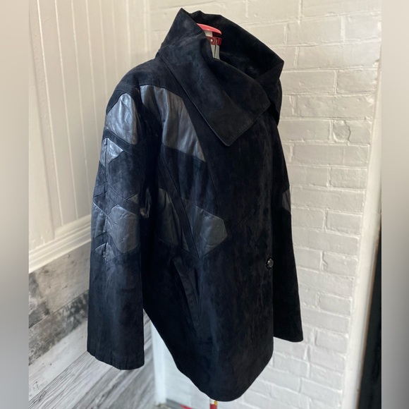 Beautiful Vintage leather coat - Picture 3 of 8